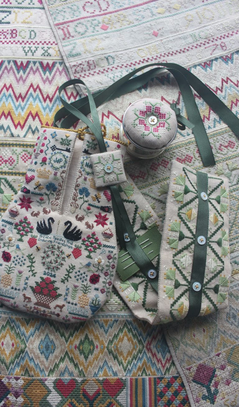 Black_Swan_Accesories